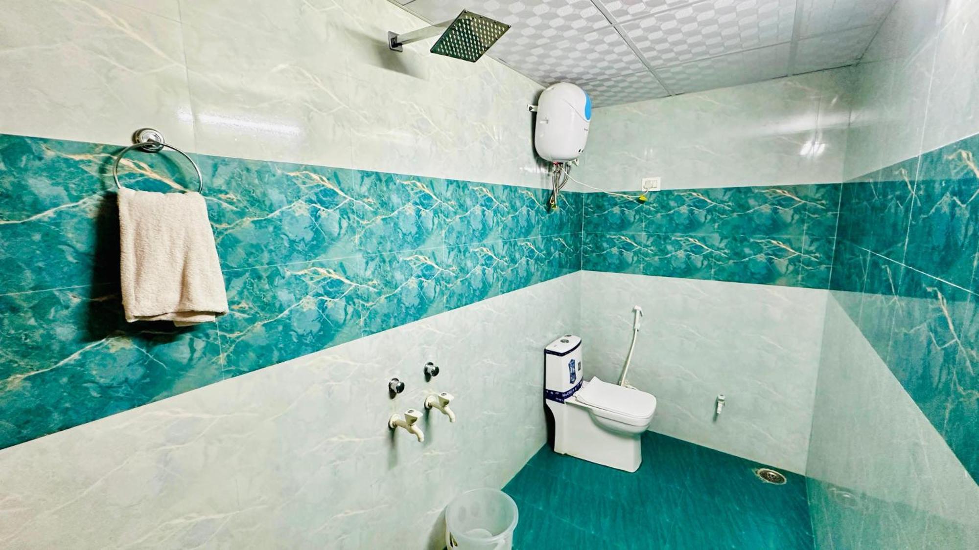 ホテル Dr White House - Noida Sector 18 エクステリア 写真